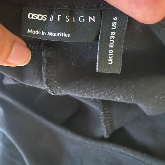 ASOS designs black tshirt dress - Picture 3 of 3